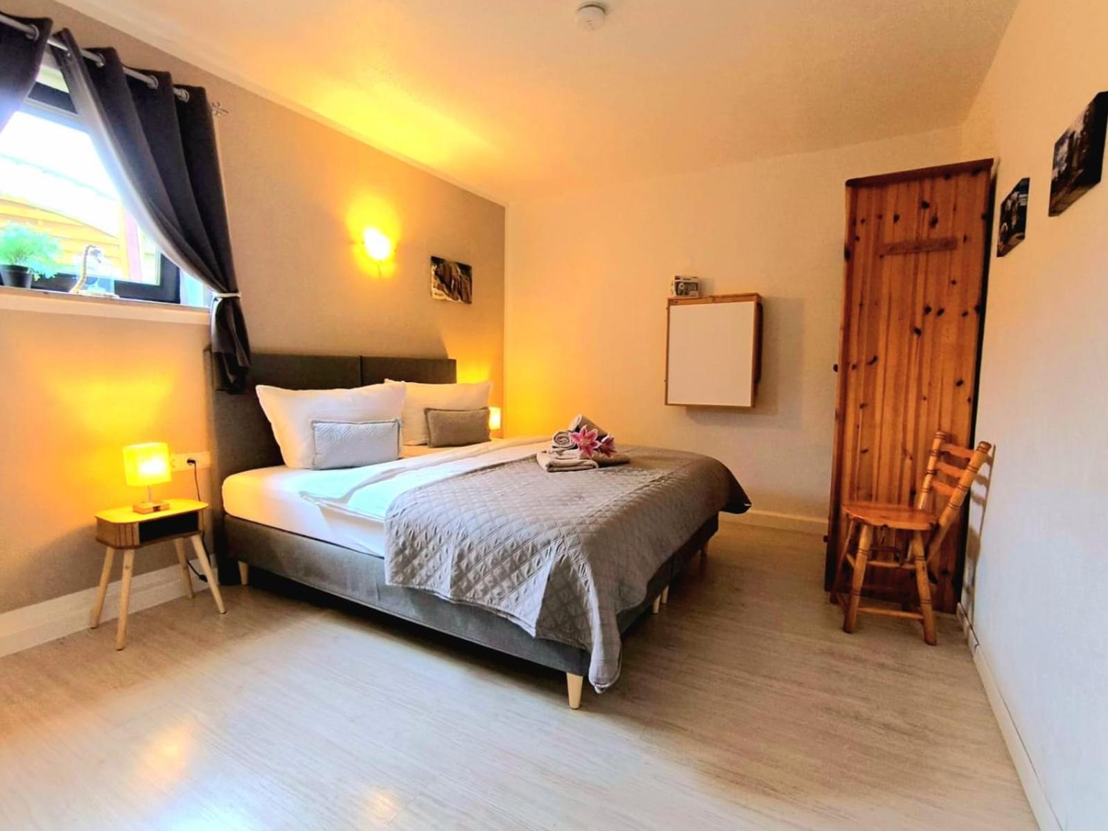 Ferienwohnung Airone Nero Gerolstein Ngoại thất bức ảnh